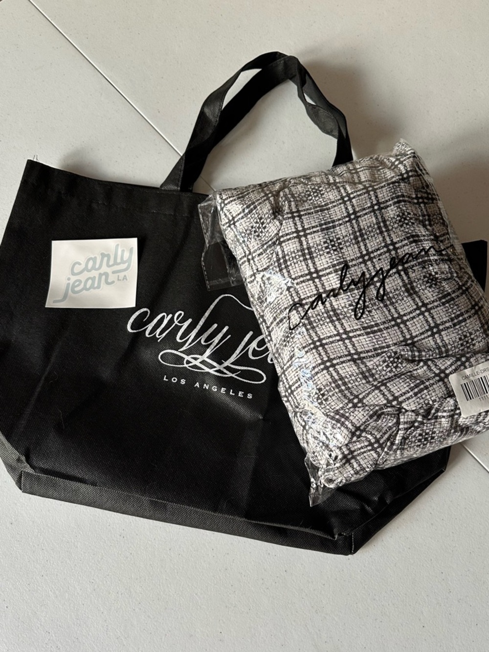Carly Jean Los Angeles CJLA Smocked Camille Dress Black/White XL NEW in bag - Picture 4 of 5